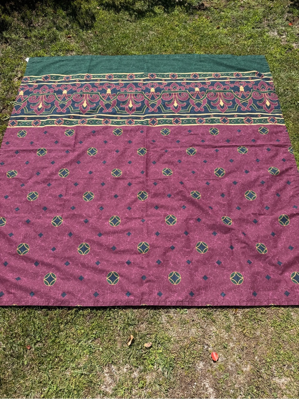 VTG 90s Springs Amalfi Geometric Shower Curtain Green Burgundy Diamond 69x69 GUC